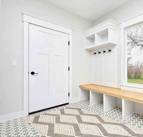 Farwell Geometric Dark Gray/Ivory Area Rug Mercury Row Rug Size: Rectangle 5' x 8' in White Modern Entryway