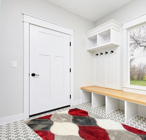 United Rugs - 4D Shaggy 6488 Thick Soft Plush Modern Shag Stain-Resistant Area Rug (Red, 5' x 7') in White Modern Entryway