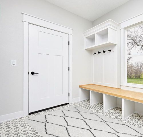 JONATHAN Y MOH405A-5 Catala Moroccan Diamond Shag Indoor Area-Rug Bohemian Geometric Modern Glam Easy-Cleaning Bedroom Kitchen Living Room Non Shedding, 5 X 8, White/Black in White Modern Entryway