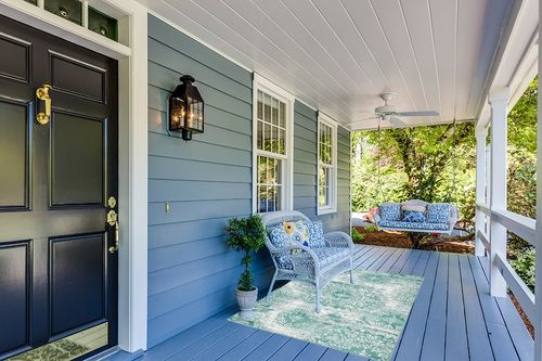 Unique Loom Sofia Collection Area Rug - Grand (4' 1" x 6' 1" Rectangle, Turquoise/ Ivory) in Light Blue Patio