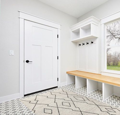 JONATHAN Y MOH202A-5 Alia Moroccan Beni Souk Indoor Farmhouse Area-Rug Bohemian Minimalistic Geometric Easy-Cleaning Bedroom Kitchen Living Room Non Shedding, 5 X 8, Cream,Black in White Modern Entryway