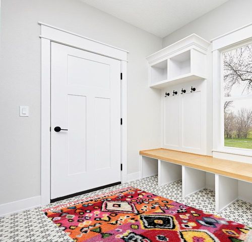 nuLOOM Alane Moroccan Tassel Shaggy Area Rug, 5x8, Multi in White Modern Entryway