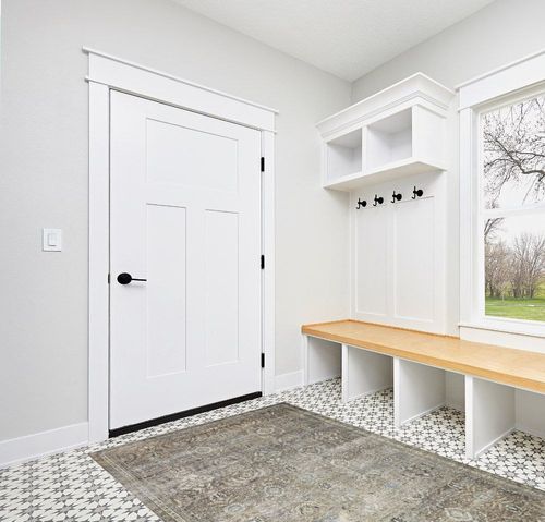 Loloi II Layla Collection LAY-13 Antique/Moss, Traditional 5'-0" x 7'-6" Area Rug in White Modern Entryway