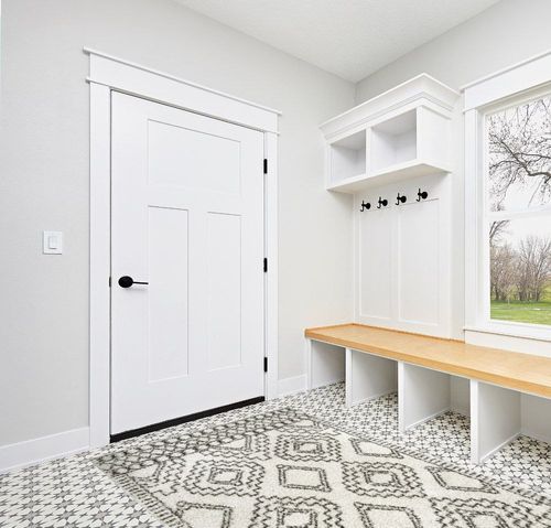 nuLOOM Lacey Moroccan Geometric Shag Area Rug, 5x8, Off-white in White Modern Entryway