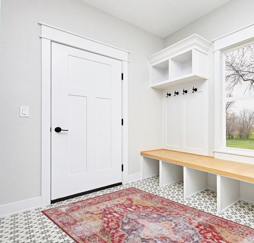 SAFAVIEH Tucson Collection Area Rug - 5' x 8', Rust & Gold, Persian Distressed Design, Non-Shedding Machine Washable & Slip Resistant Ideal for High Traffic Areas in Living Room, Bedroom (TSN131P) in White Modern Entryway