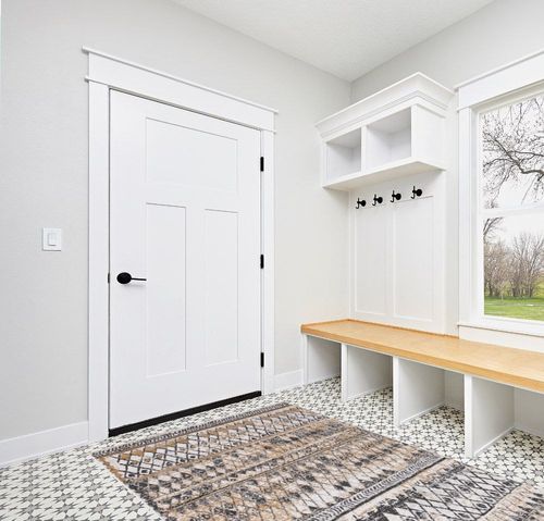 Rugs.com Leipzig Collection Area Rug – 5' x 8' Beige Low-Pile Rug Perfect for Bedrooms, Dining Rooms, Living Rooms in White Modern Entryway