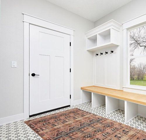 Loloi II Layla Collection LAY-14 Mocha/Blush, Traditional 5'-0" x 7'-6" Area Rug in White Modern Entryway