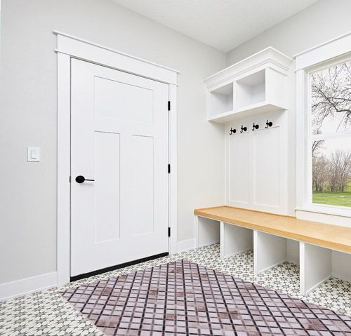 Safavieh Faux Hide Collection Area Rug - 5' x 8', Beige & Brown, Rustic Modern Glam Design, Non-Shedding & Easy Care, Machine Washable Ideal for High Traffic Areas in Living Room, Bedroom (FAH545A) in White Modern Entryway