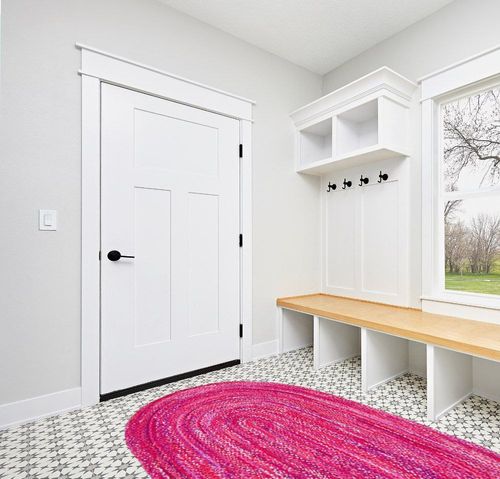 Safavieh Braided Collection Area Rug - 5' x 8' Oval, Pink & Fuchsia, Handmade Country Farmhouse Reversible Cotton, Ideal for High Traffic Areas in Living Room, Bedroom (BRD452U) in White Modern Entryway