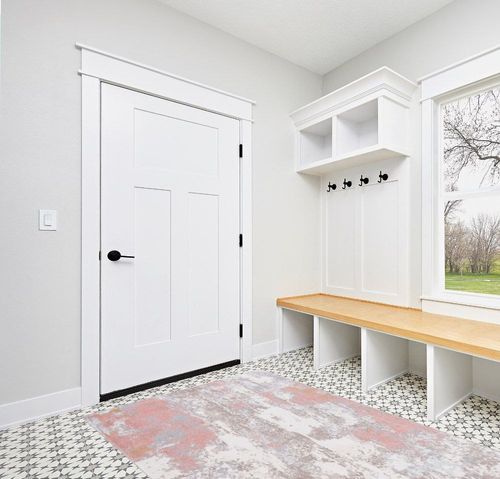 Safavieh Bayside Collection Area Rug - 5'3" x 7'6", Ivory & Grey Pink, Modern Design, Non-Shedding & Easy Care, Machine Washable Ideal for High Traffic Areas in Living Room, Bedroom (BAY128A) in White Modern Entryway