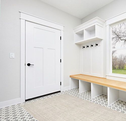 nuLOOM Daniela Farmhouse Chunky Jute Area Rug, 5' x 7' 6", Off-white in White Modern Entryway