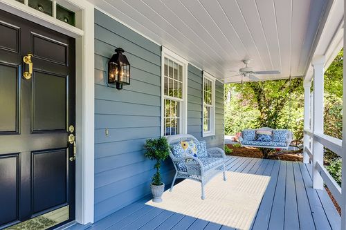 nuLOOM Dorene Contemporary High-Low Striped Wool Area Rug, 4x6, Ivory in Light Blue Patio