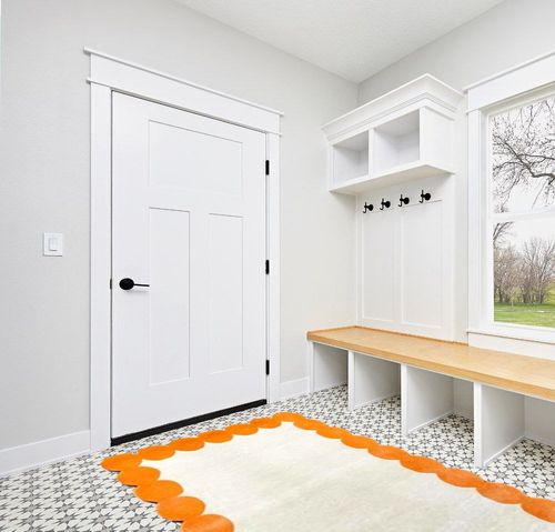 Beige & Orange Irregular Boarder Shape, Modern Handmade Tufted Area Rugs in Beige and Orange Color. in Size 5X8 Feet. in White Modern Entryway