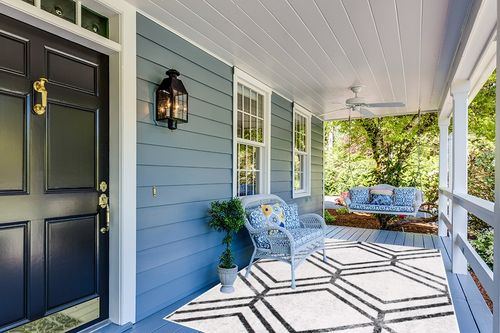 SAFAVIEH Adirondack Collection Area Rug - 6' x 9', Ivory & Charcoal, Modern Geometric Distressed Design, Non-Shedding & Easy Care, Ideal for High Traffic Areas in Living Room, Bedroom (ADR253B) in Light Blue Patio