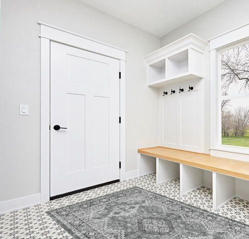 Rugland 5x7 Area Rugs in White Modern Entryway