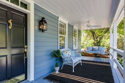 Safavieh Vintage Leather Collection Area Rug - 6' x 9', Black & Beige, Handmade Modern Decorative, Ideal for High Traffic Areas in Living Room, Bedroom (VTL702Z) in Light Blue Patio