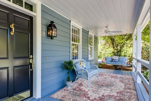 SAFAVIEH Tucson Collection Area Rug - 6' x 9', Beige Green & Rust, Persian Medallion Design, Machine Washable Ideal for High Traffic Areas in Living Room, Bedroom, Dining (TSN105C-6) in Light Blue Patio