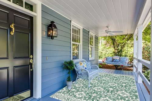 SAFAVIEH Dip Dye Collection Area Rug - 6' x 9', Dark Green & Ivory, Handmade Wool, Ideal for High Traffic Areas in Living Room, Bedroom, Dining (DDY901Y-6) in Light Blue Patio