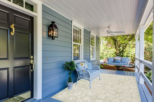 MARTHA STEWART Safavieh Collection by SAFAVIEH 6' x 9' Ivory/Green MSR3511Y Handmade Contemporary Wool Area Rug in Light Blue Patio