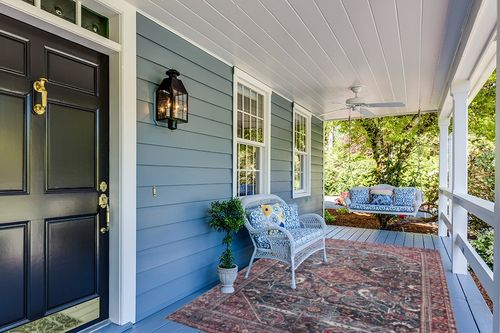 SAFAVIEH Tucson Collection Area Rug - 6' x 9', Dark Green & Rust, Persian Design, Non-Shedding Machine Washable & Slip Resistant Ideal for High Traffic Areas in Living Room, Bedroom (TSN175Y) in Light Blue Patio