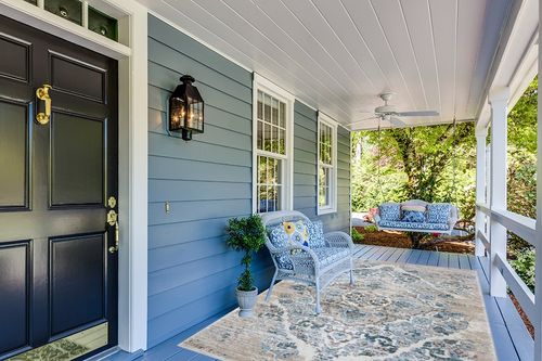 Luxe Weavers Distressed Cream 6x9 Area Rug, Modern, Stain Resistant Carpet, Indoor Oriental Rug in Light Blue Patio