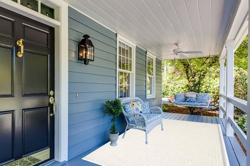 Allen Home Traditional Capitola Wool Area Rugs by Allen Home - Durable - 100% Wool, Hand Tufted - Living Room, Dining Room, Bedroom, and Entryway Area Rugs - 6’ x 9’ - Capitola White in Light Blue Patio