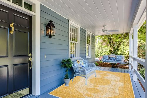 Rugs.com Dover Collection Rug – 6' x 9' Yellow Low-Pile Rug Perfect for Bedrooms, Dining Rooms, Living Rooms in Light Blue Patio