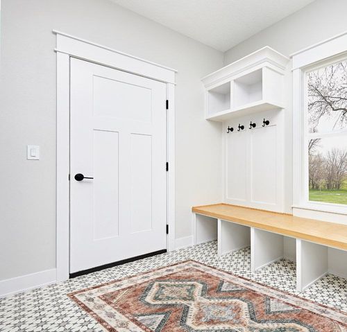 Area Rug Living Room Rugs - 5x7 Large Machine Washable Boho Thin Carpets Vintage Tribal Anti Slip Backing Carpet for Under Dining Table Bedroom Farmhouse Home Office Red in White Modern Entryway