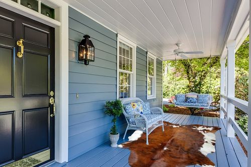 Sunshine Cowhides Genuine Brindle Tricolor Cowhide Rug - Luxurious Cow Rug for Bedroom, Living Room, and Home Decor Enthusiasts - Masterpiece of Style and Functionality - XL 6x7-8ft (180x220cm) in Light Blue Patio