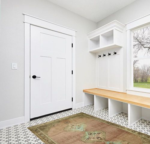 Magnolia Home by Joanna Gaines x Loloi Sinclair SIN-06 Collection Machine Washable Clay / Tobacco 5'-0" x 7'-0" Area Rug in White Modern Entryway