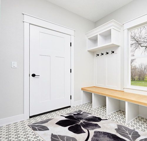 CAMILSON Solana Modern Floral 5x7 Area Rugs Non-Skid (Non-Slip) Rubber Backing Black and White Flowers Indoor Rug (5x7, Black White) in White Modern Entryway