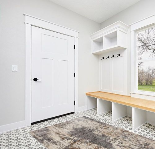 LUXE WEAVERS Euston Gray 5 x 7 Abstract Modern Area Rug in White Modern Entryway