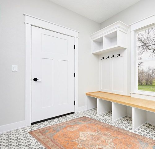 GLN Rugs Stain Resistant Machine Washable Area Rug - Vintage Boho Distressed Aesthetic - Non-Slip Backing - Indoor Floor Home Decor for Bedroom Kitchen Living & Dining Room (5' x 7') in White Modern Entryway