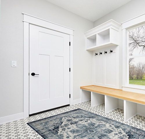 GAOMON Machine Washable Area Rug 5x7 Non Slip Floor Cover Carpet Rug for Living Room Bedroom Medallion Vintage Distressed Accent Rug Traditional Home Decor Floor Decoration Carpet Mat, Blue in White Modern Entryway