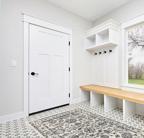 Well Woven Palace Oriental Ivory Grey Black 5'3" x 7' Area Rug in White Modern Entryway