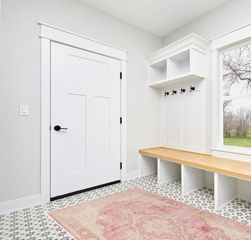 Momeni Rugs Isabella Traditional Medallion Flat Weave Area Rug, 5'3" X 7'3", Pink in White Modern Entryway