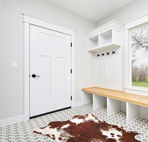 LYENDOS Cowhide Rug 5.2 x 6.2Feet,Cow Hide Rug Durable No-Slip Backing,Faux Cowhide Rug Thickened Elastic,for Bedroom Living Room Home Office Western Decor in White Modern Entryway