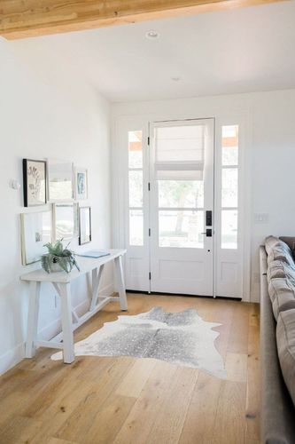 Loloi II Bryce Collection BZ-02 Grey/Silver 3'-10" x 5' Accent Rug in White Scandinavian Entryway
