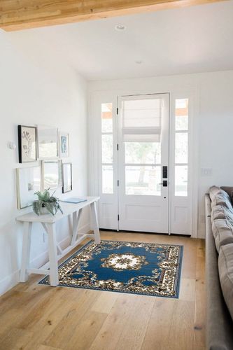 AllStar Rugs Blue 4x6 Traditional Area Rug (3' 9" x 5' 1") in White Scandinavian Entryway