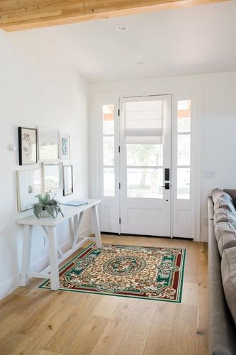 AllStar Rugs Green 4x6 Traditional Area Rug (3' 9" x 5' 1") in White Scandinavian Entryway
