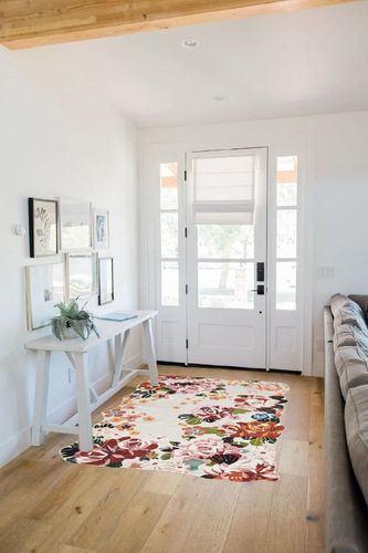 Boho Farmhouse Floral Rug for Bedroom, Low Pile Thin 4x6 Area Rug Machine Washable Soft Shag Nursery Rug Non-Slip Kithcen Entryway Rugs Shabby Chic Vintage Flowers Indoor Floor Carpet for Living Room in White Scandinavian Entryway