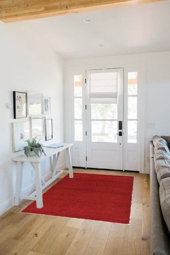 Unique Loom Solid Shag Collection Area Rug (4' 1" x 6' 1" Rectangle, Cherry Red) in White Scandinavian Entryway
