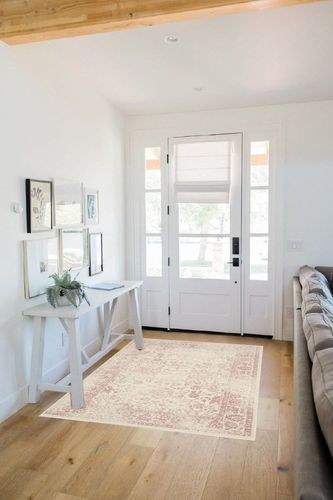 SAFAVIEH Adirondack Collection Accent Rug - 4' x 6', Ivory & Rose, Oriental Distressed Design, Non-Shedding & Easy Care, Ideal for High Traffic Areas in Entryway, Living Room, Bedroom (ADR109H) in White Scandinavian Entryway