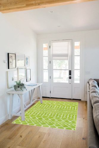 Rugs.com Geometric Kasbah Trellis Collection Rug – 4' X 6' Green Low Pile Rug Perfect for Living Rooms, Large Dining Rooms, Open Floorplans in White Scandinavian Entryway
