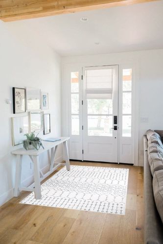 Seavish Moroccan Trellis Rug 4x6 White Boho Distressed Rugs for Living Room Machine Washable Area Rugs Low Pile Non-Slip Non-Shedding Vintage Soft Carpet for Entryway Bedroom Dining Room Patio Door in White Scandinavian Entryway