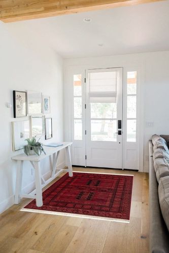 nuLOOM Billie Traditional Paneled Fringe Area Rug, 4' x 6', Red in White Scandinavian Entryway