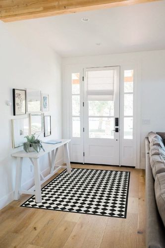 nuLOOM Myka Checkered Indoor/Outdoor Area Rug, 4x6, Black and White in White Scandinavian Entryway