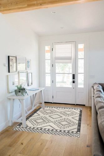 JONATHAN Y MOH200A-4 Amir Moroccan Beni Souk Indoor Area-Rug Bohemian Farmhouse Rustic Geometric Easy-Cleaning Bedroom Kitchen Living Room Non Shedding, 4 X 6, Cream,Black in White Scandinavian Entryway