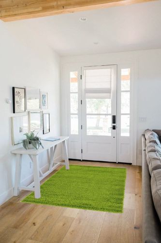 Unique Loom Solid Shag Collection Area Rug (4' 1" x 6' 1" Rectangle, Grass Green) in White Scandinavian Entryway