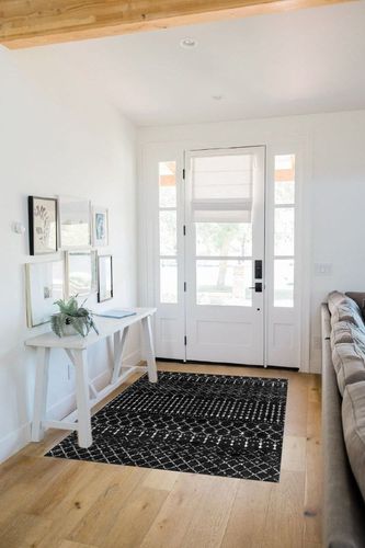 nuLOOM Moroccan Blythe Area Rug, 4x6, Black And White in White Scandinavian Entryway